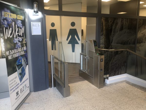 Helmond-personensluis-toilet-scaled